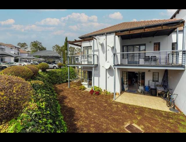 2 BEDROOM APARTMENT FOR SALE IN DOUGLASDALE